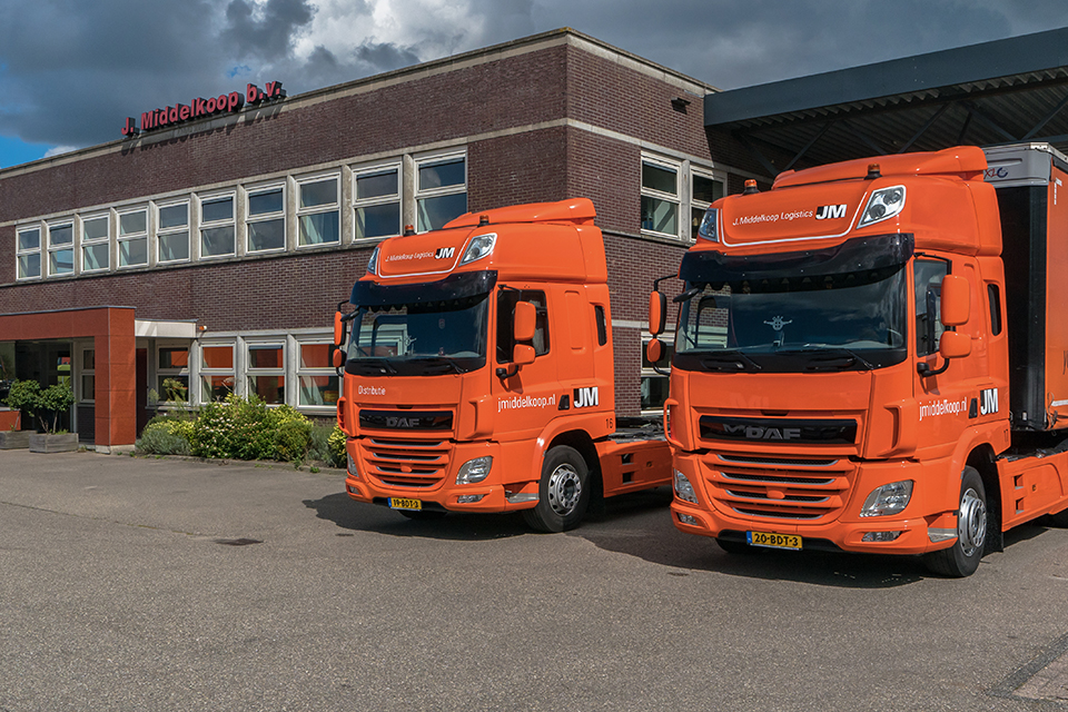 jm-logistics-transport-agrarische-machines-en-oversized-cargo